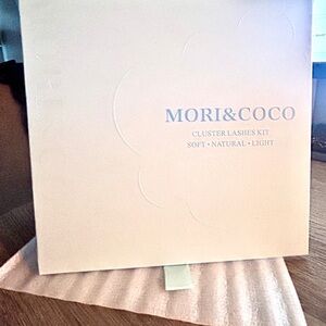 Soft Natural Light Lashes Kit